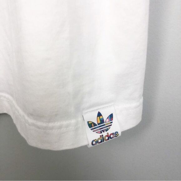 ADIDAS | Unisex Flag Fill Multicolor Trefoil White Crewneck Logo Tee Size Medium - Picture 8 of 11